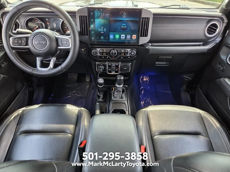 Used 2022 Black Clearcoat JEEP OVERLAND 4X4 image 12