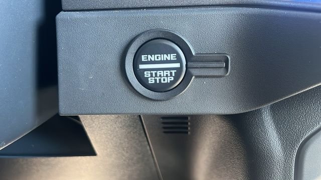 Used 2025 Shadow Black Ford Badlands image 23