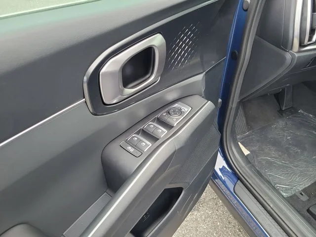 2025 Kia Sorento S - Photo 6