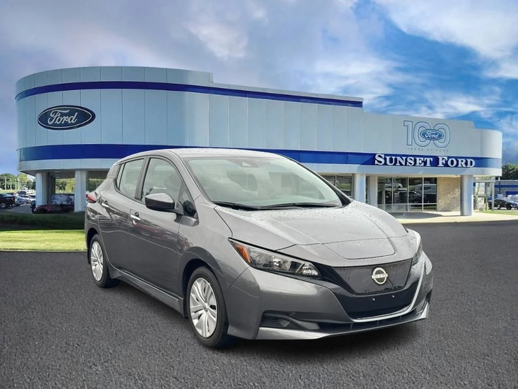 2024 Nissan LEAF