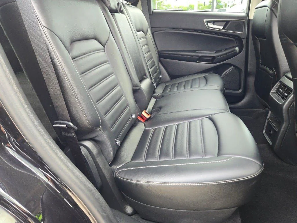 Used 2024 Black Metallic Ford SEL image 9