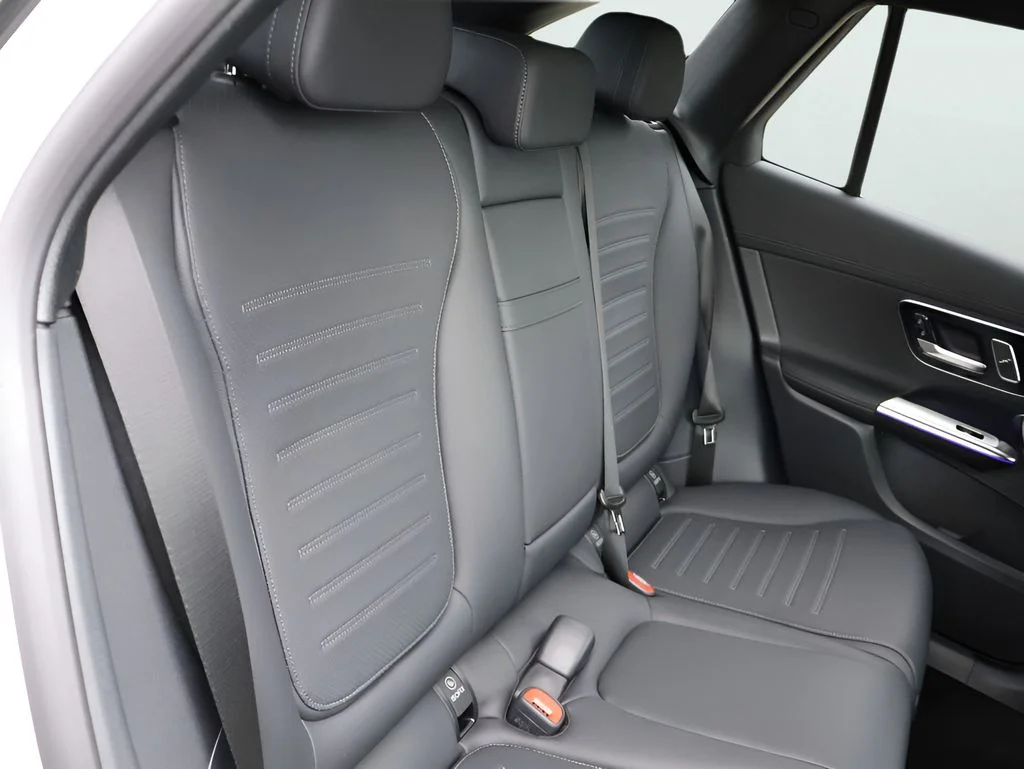 New 2026 MANUFAKTUR Alpine Grey Mercedes-Benz GLC 300 image 12