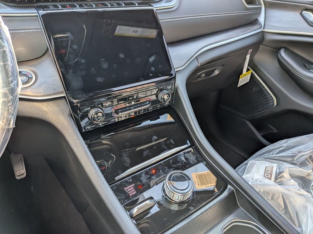 2025 Jeep Grand Cherokee L Limited - Photo 13
