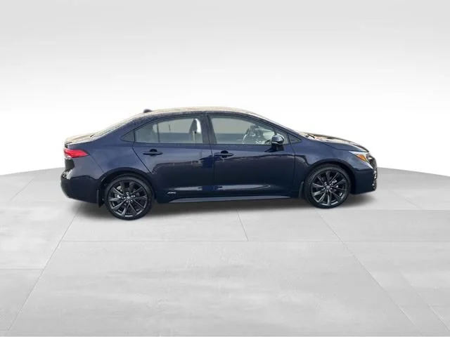 2026 Toyota Corolla SE - Photo 7