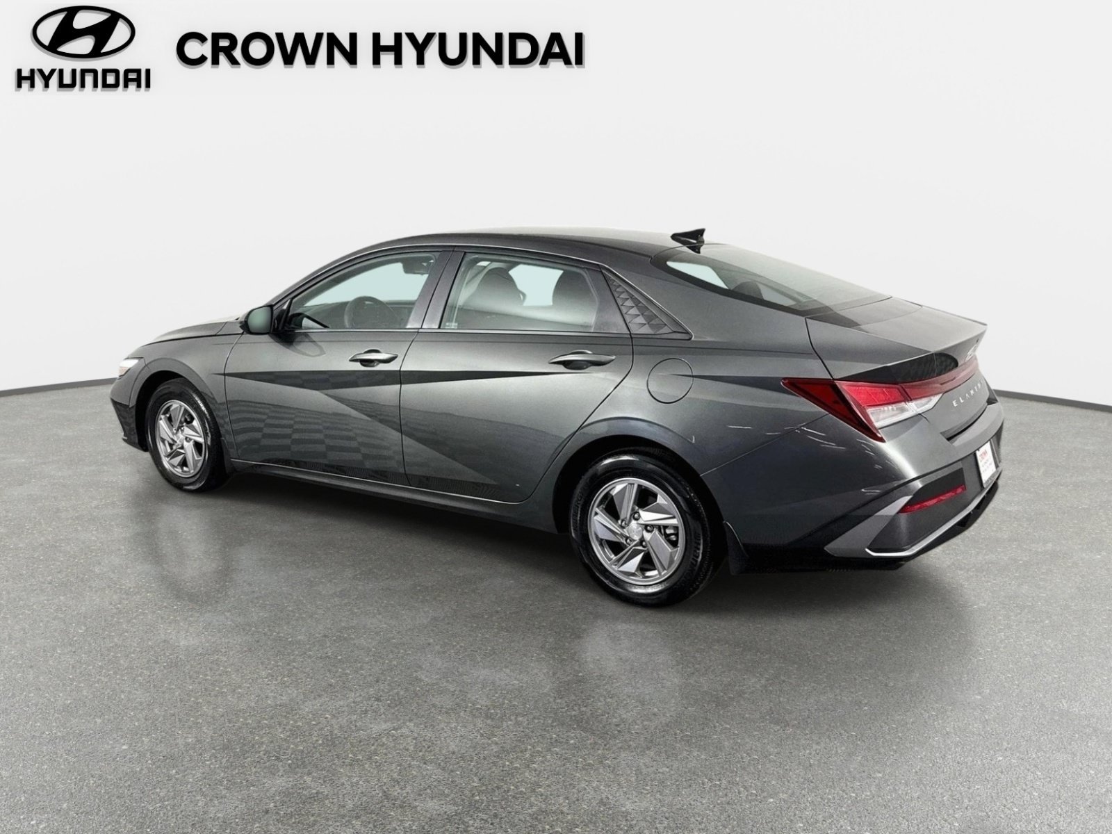 Used 2025 Amazon Gray Hyundai SE image 7