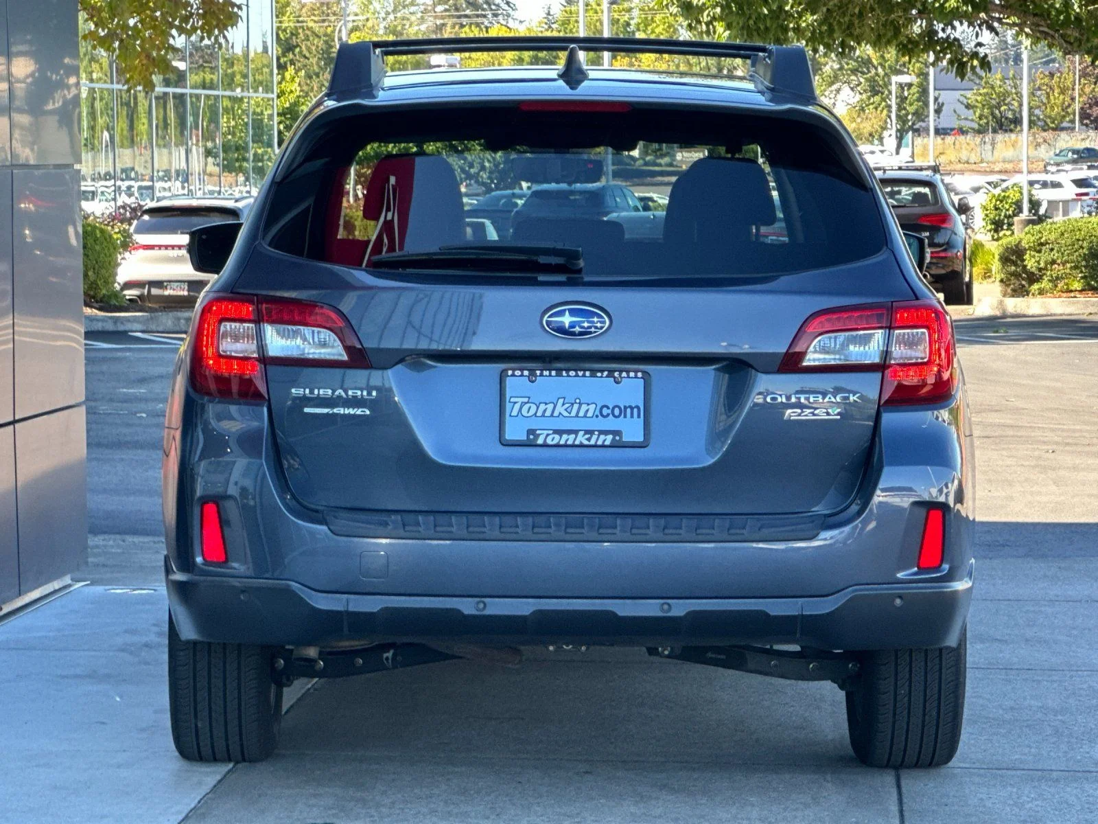 Used 2017 Carbide Gray Metallic Subaru 2.5i image 4