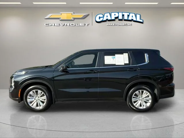 Used 2025  Mitsubishi ES image 2