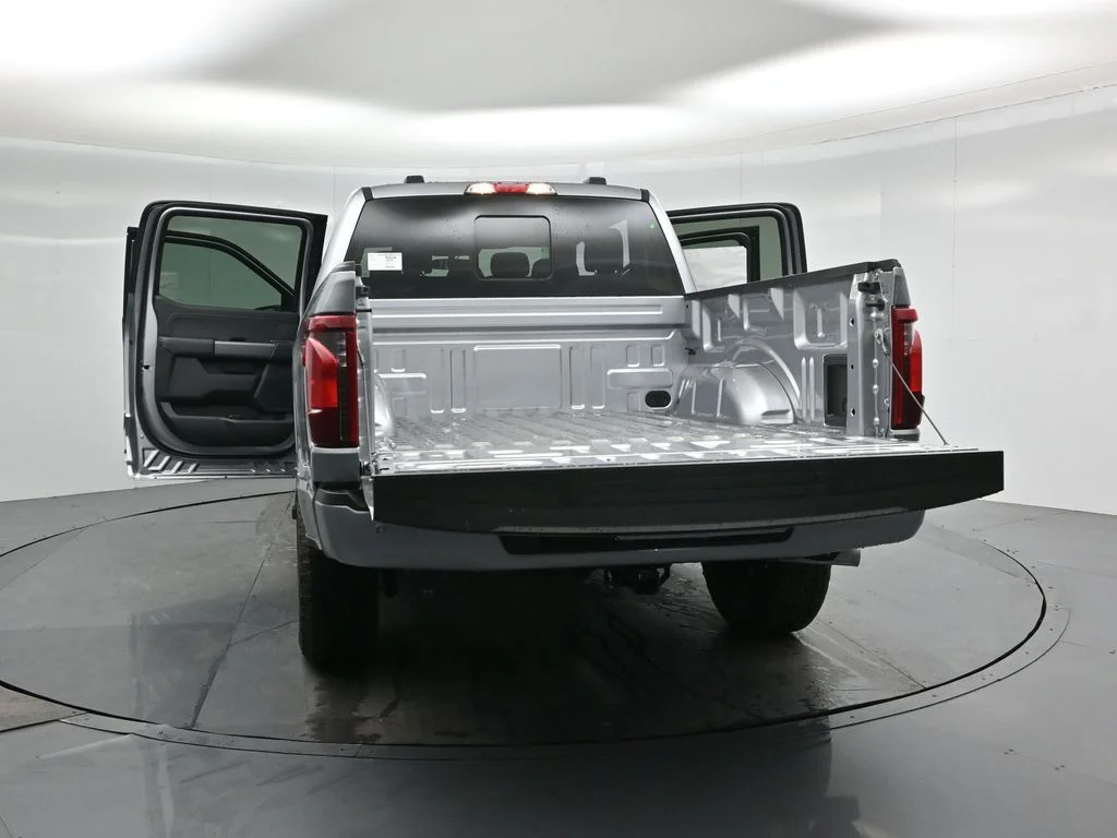 New 2026 Iconic Silver Metallic Ford XLT image 30