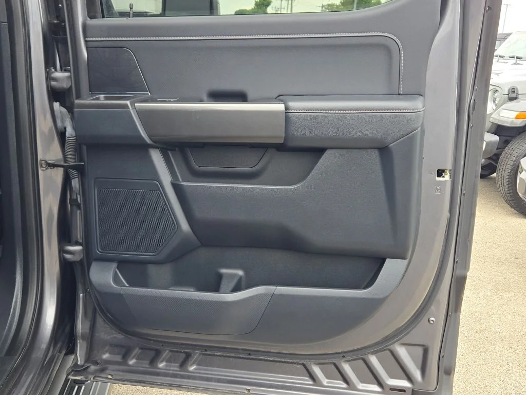 Used 2023 Gray Ford XLT image 11