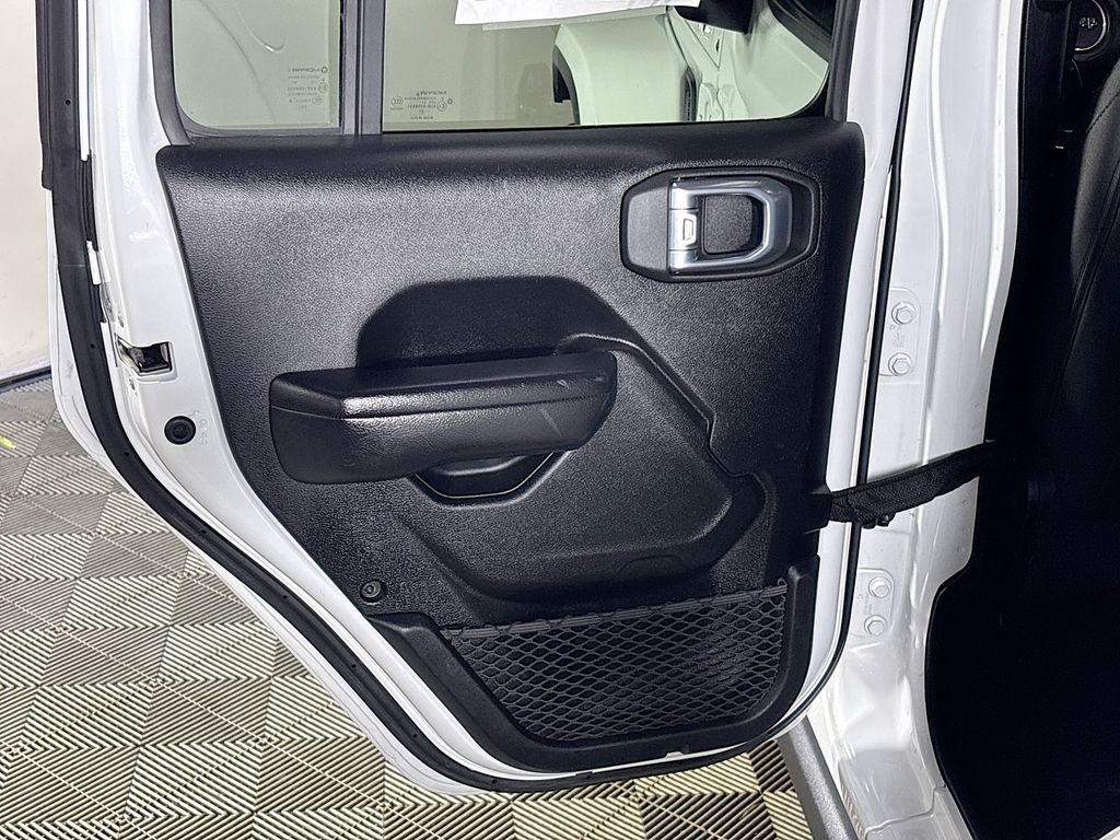 Used 2021 White Jeep Willys image 18