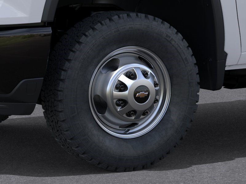 New 2026 Summit White Chevrolet Work Truck image 9