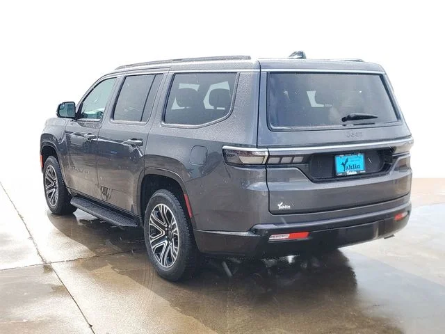 New 2026 Baltic-Gray Metallic Clear-Coat Exterior Paint Jeep  image 3