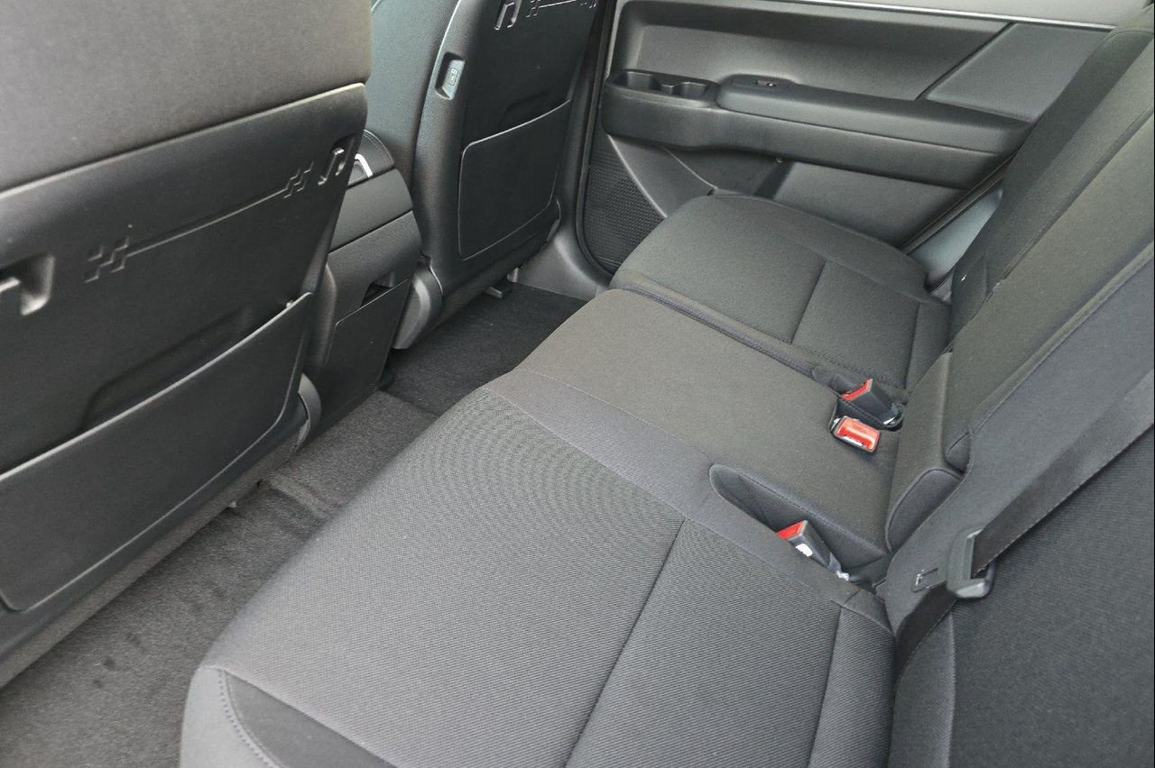New 2026 Gray Hyundai SE image 11