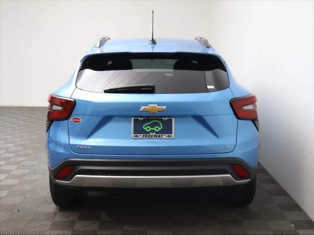 2026 Chevrolet Trax LT - Photo 5