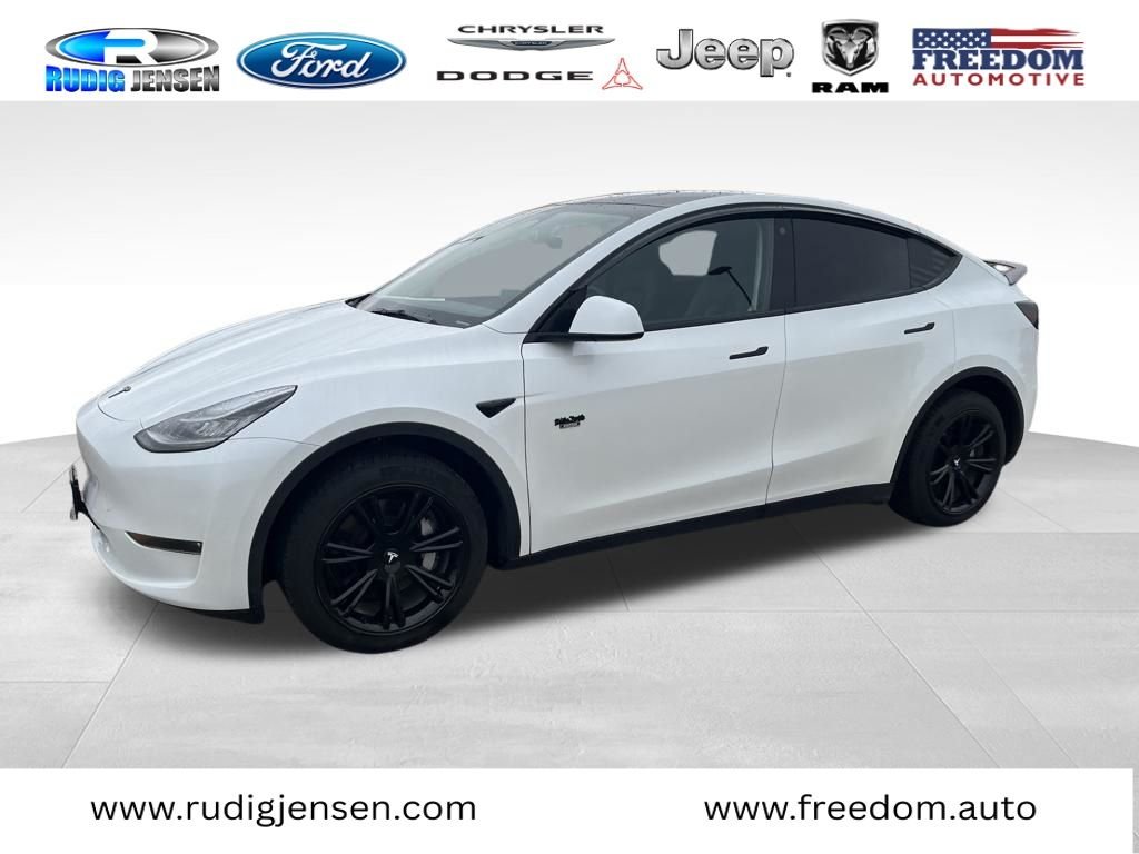 Used 2023 Tesla Model Y Long Range with VIN 7SAYGDEE4PA121927 for sale in Tomah, WI