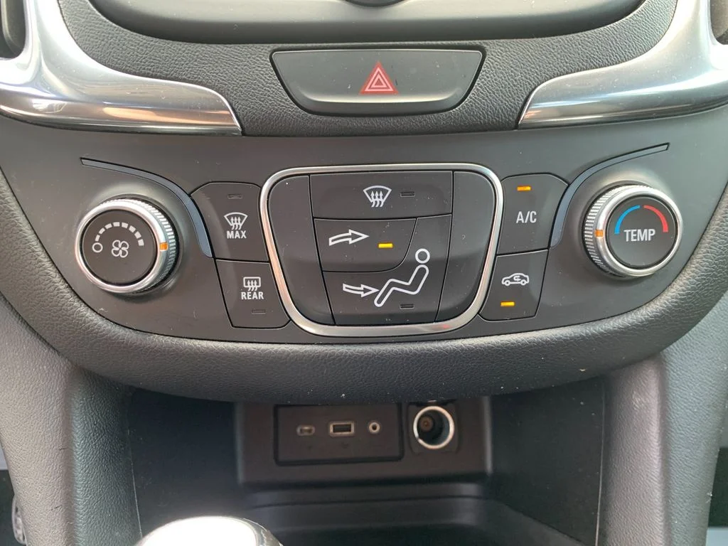 Used 2020 Blue Chevrolet LT image 22