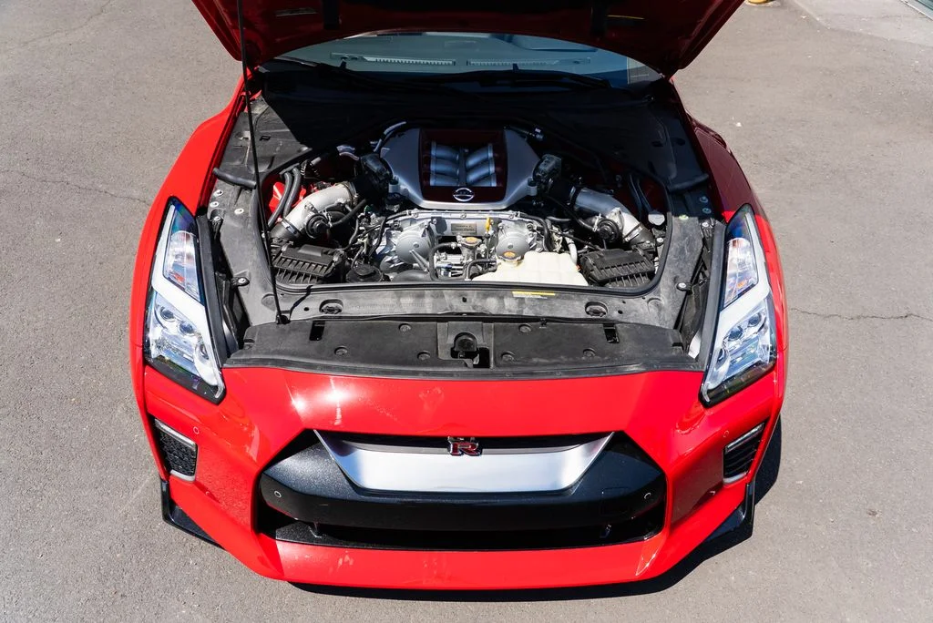 Used 2020 Red Nissan Premium image 25