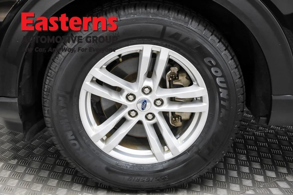 Used 2023 Black Ford XLT image 32
