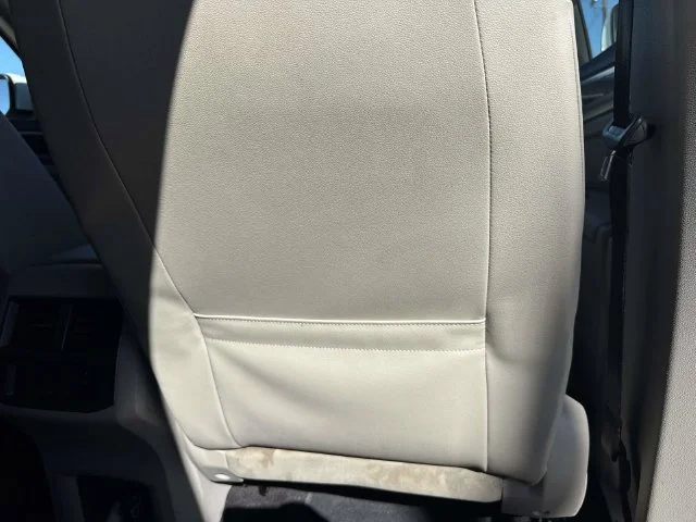 Used 2018 White Volkswagen 3.6L V6 SE image 21