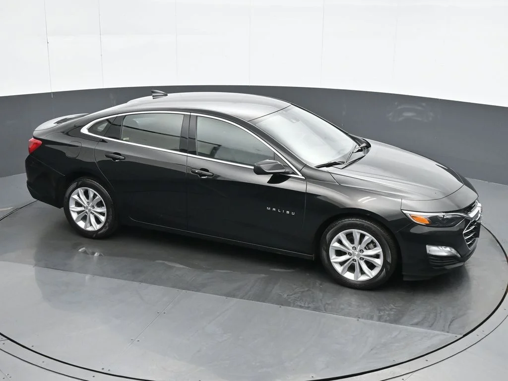 Used 2025 Black Chevrolet LT image 23