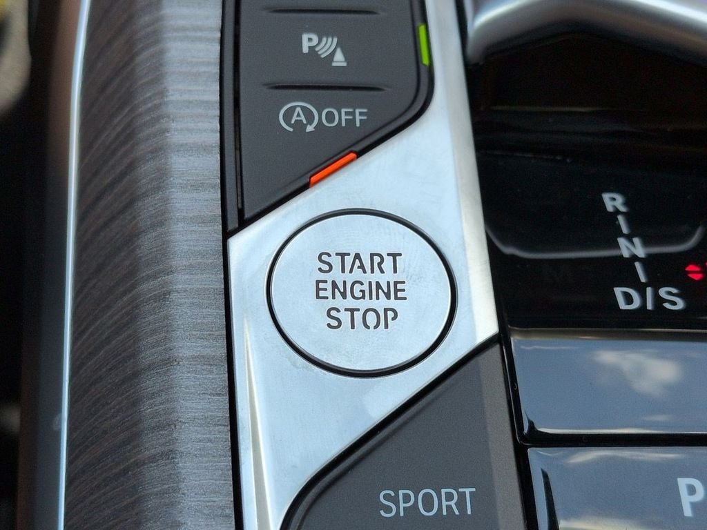 New 2026 Jet Black BMW 330i image 28