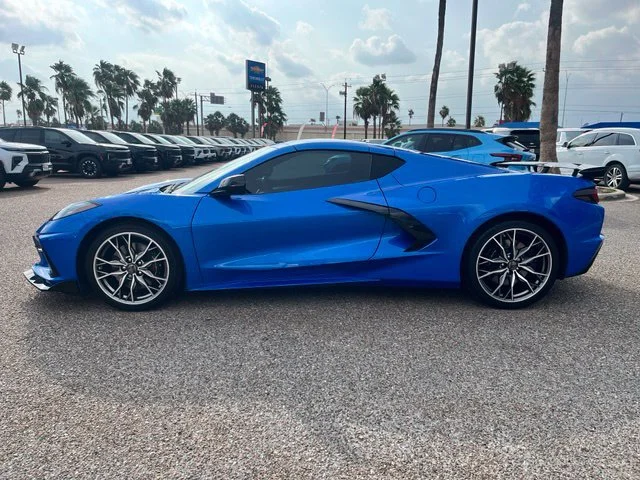Used 2025 Riptide Blue Metallic Chevrolet 2LT image 4