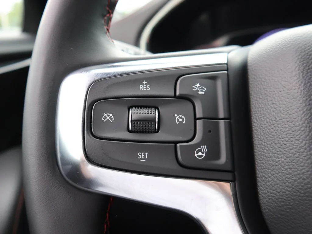 Used 2025 Black Chevrolet RS image 26