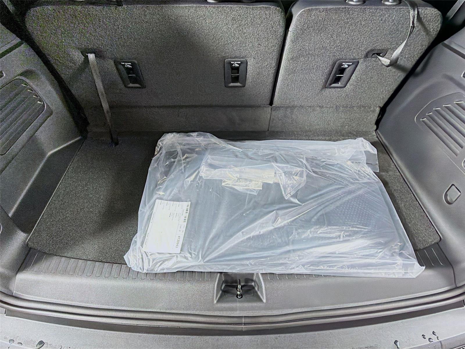 2026 GMC Acadia Elevation - Photo 27