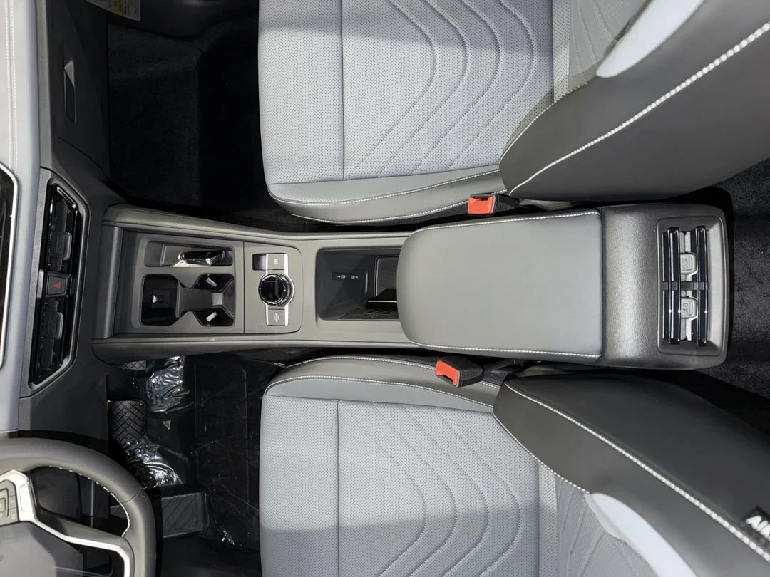 New 2026 Platinum Gray Metallic Volkswagen SE image 23