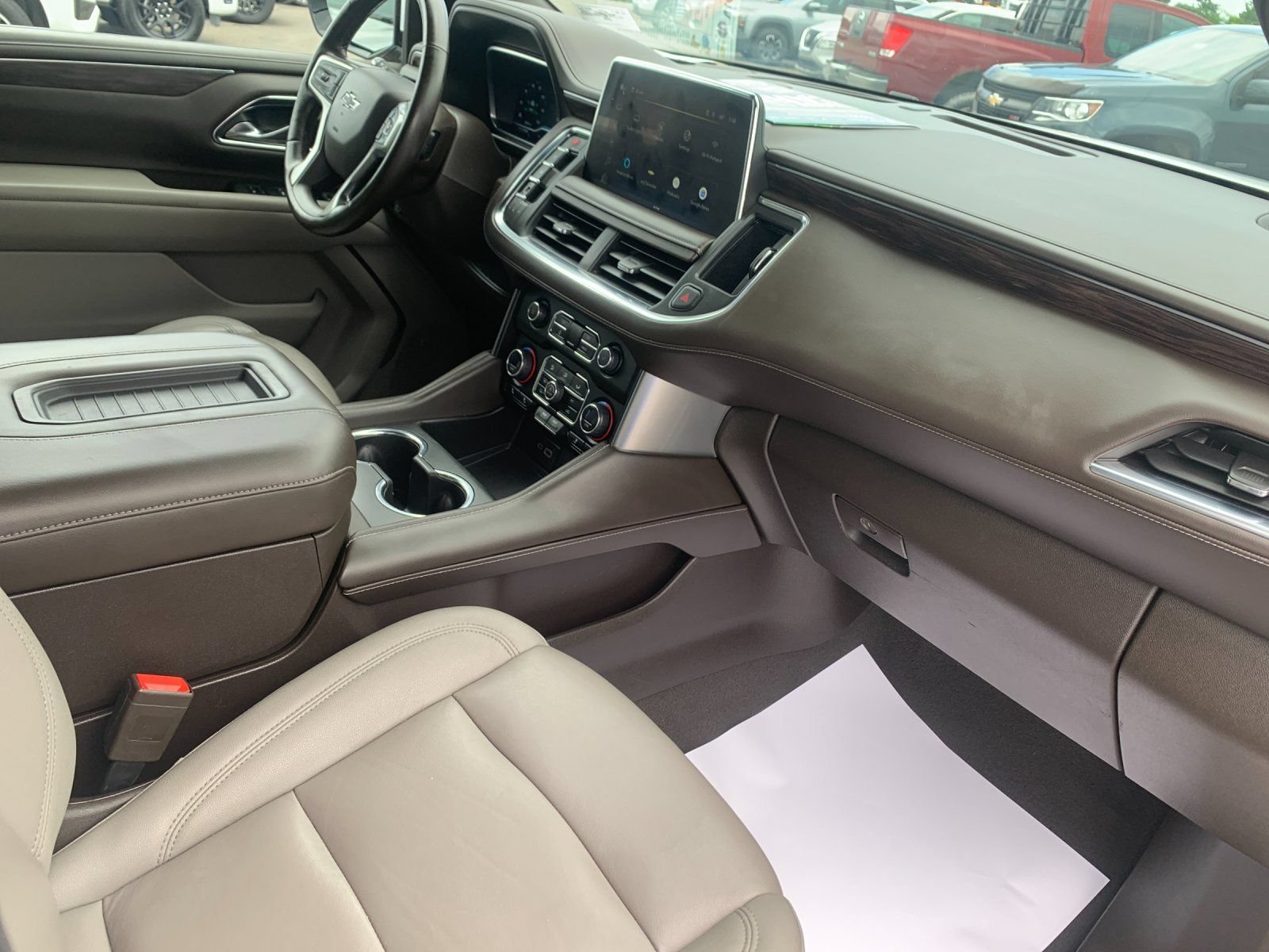 Used 2023 Summit White Chevrolet Z71 image 17
