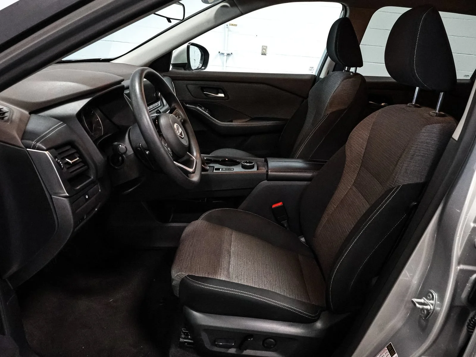 Used 2023 Silver Nissan SV Intelligent AWD image 21
