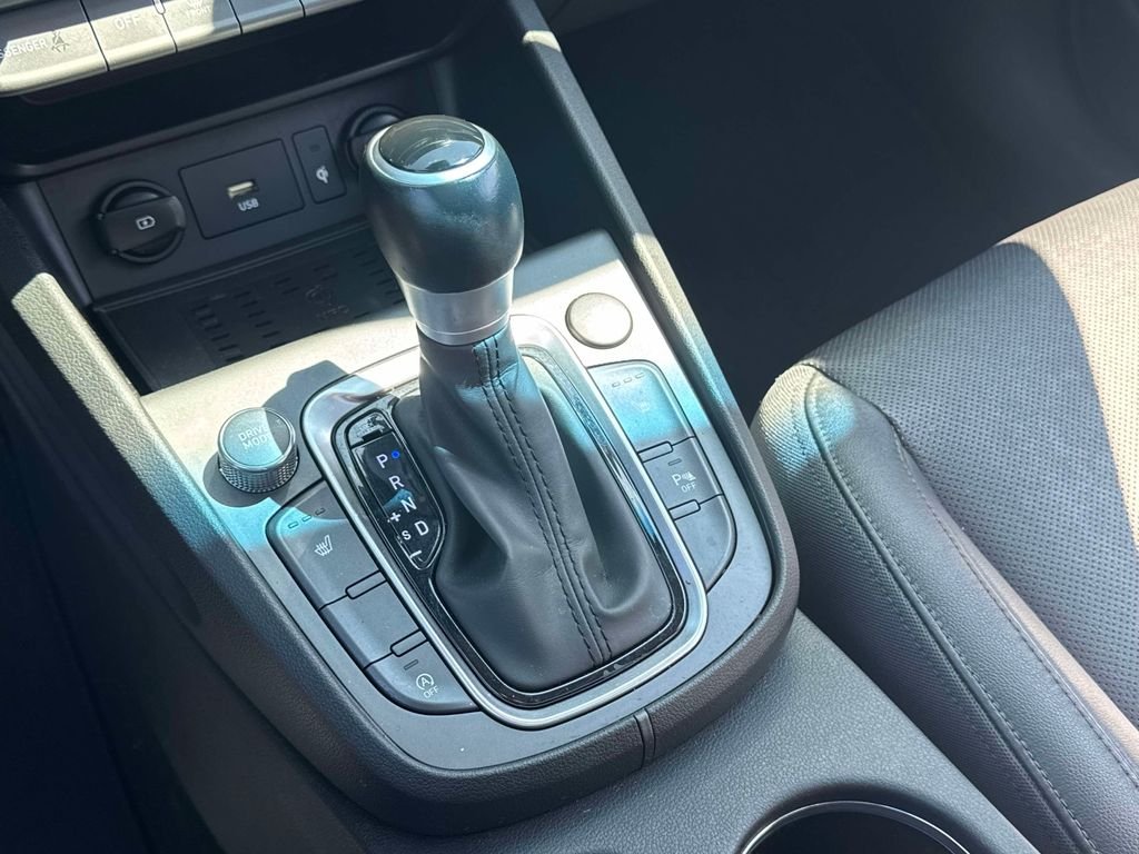2022 Hyundai Kona Limited - Photo 31