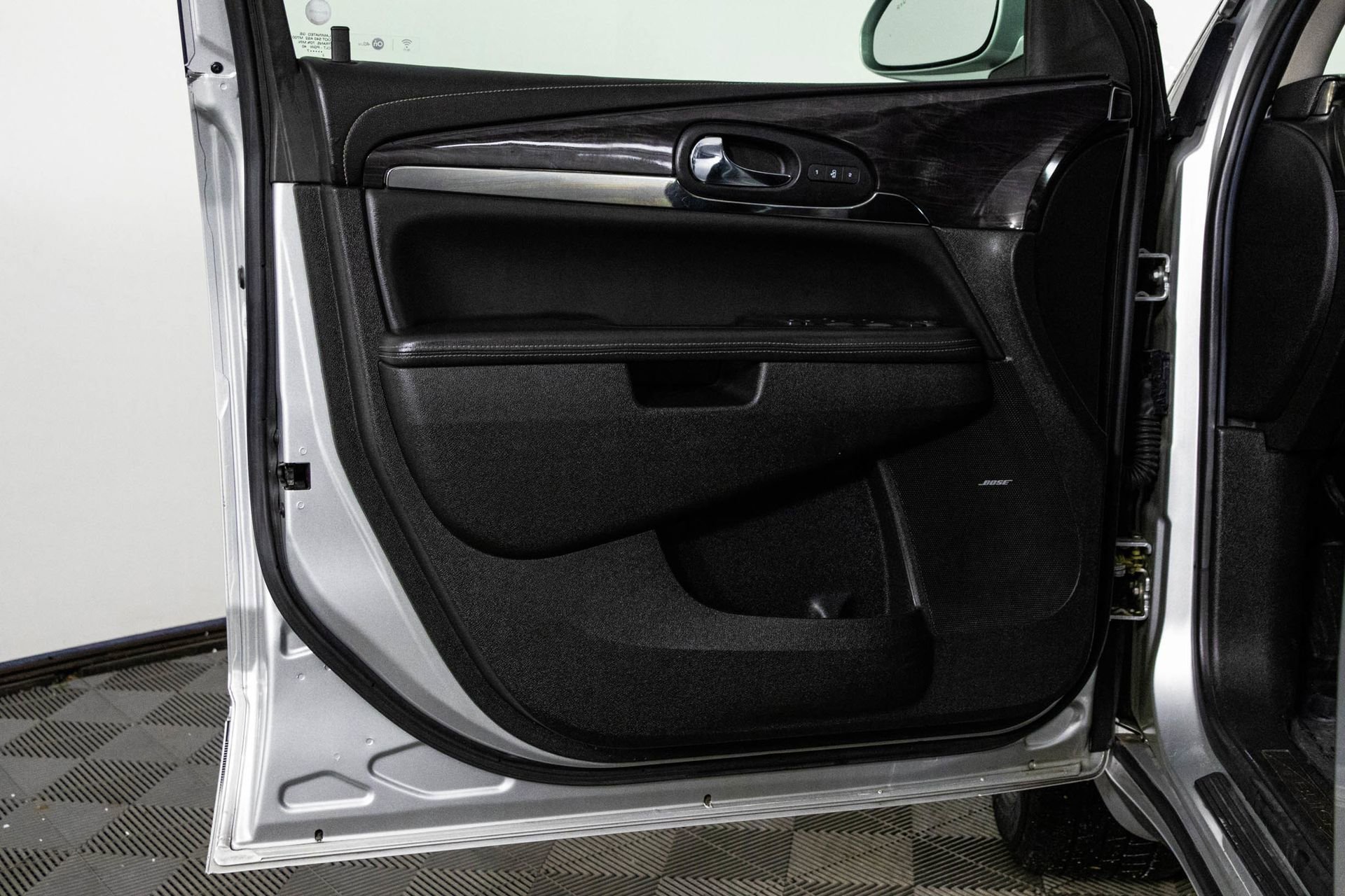 2017 BUICK ENCLAVE - Image 32