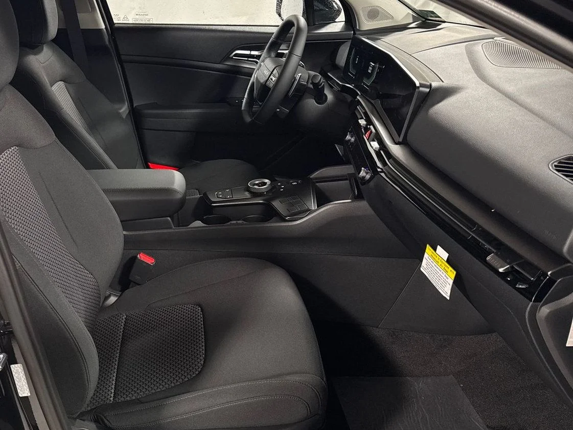 Certified Used 2026 Gravity Gray Kia LX image 25