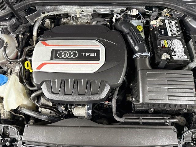 Used 2017 Daytona Gray Pearl Effect Audi Premium Plus image 35