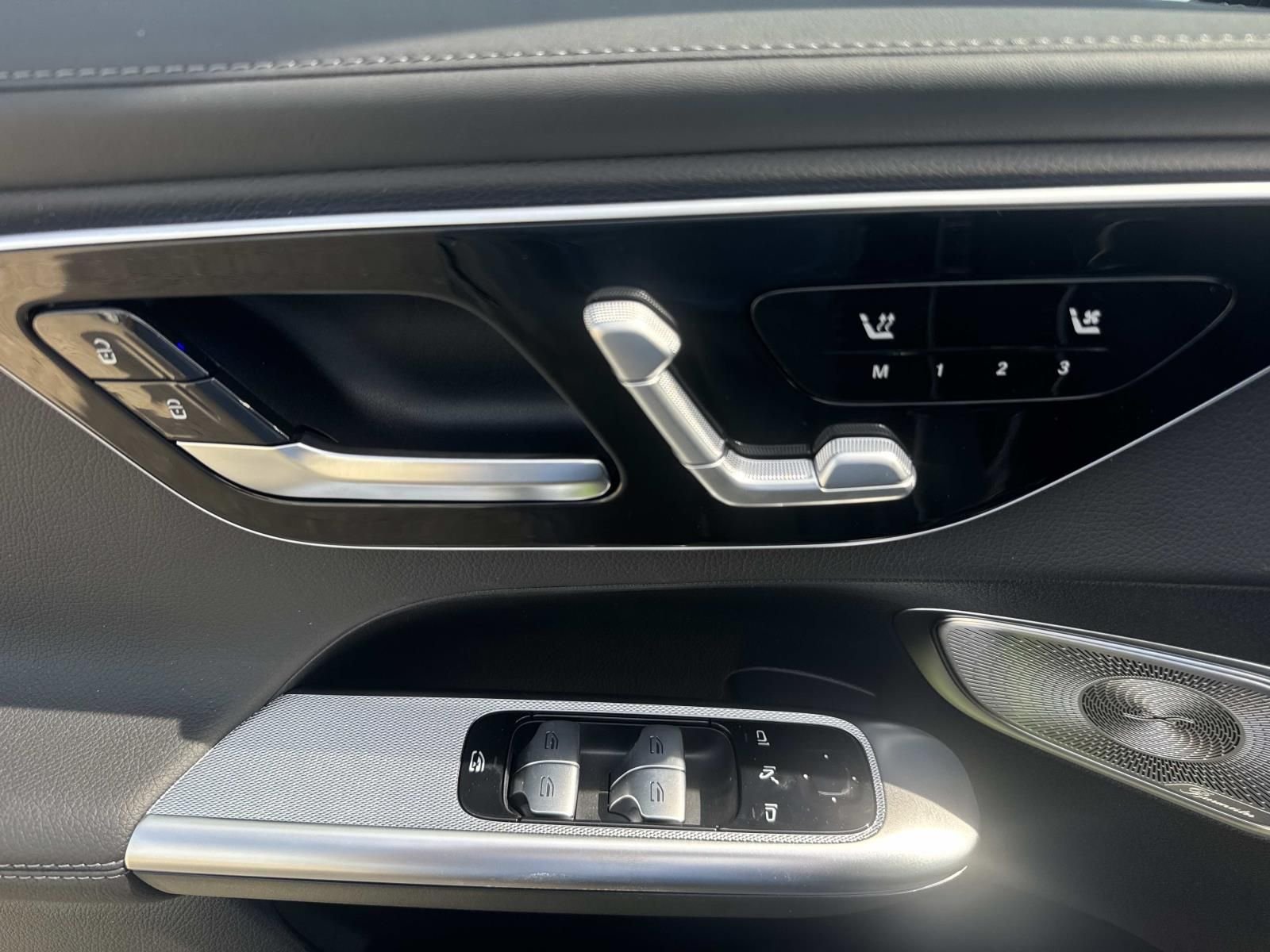 New 2027 Black Mercedes-Benz GLC 300 image 14