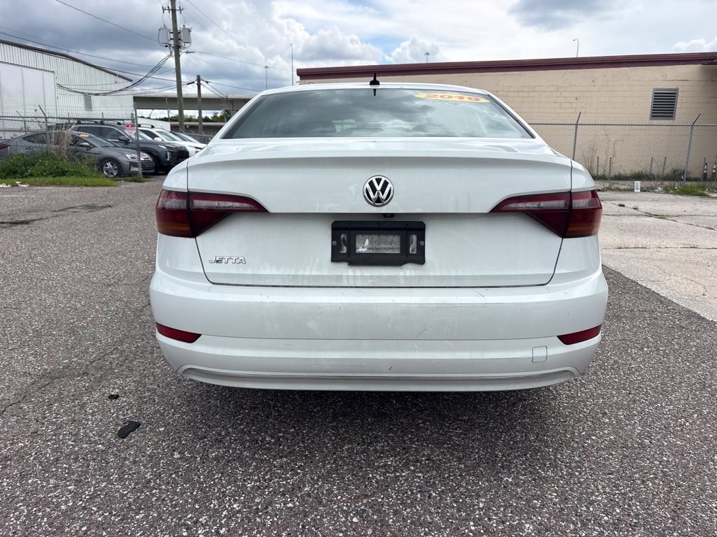 Used 2019 White Volkswagen 1.4T S image 4