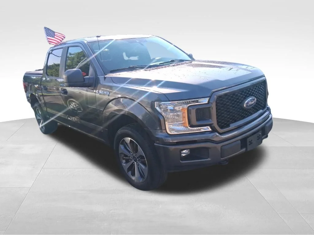 Used 2019 Gray Ford XL image 3