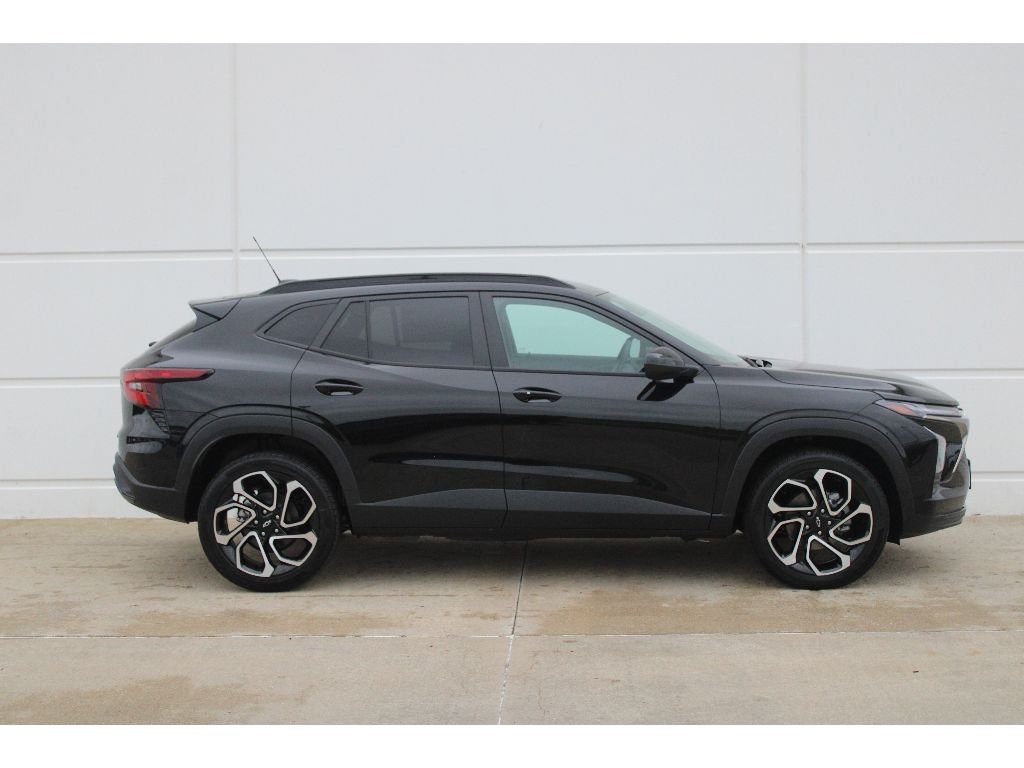 New 2026 Mosaic Black Metallic Chevrolet 2RS image 7