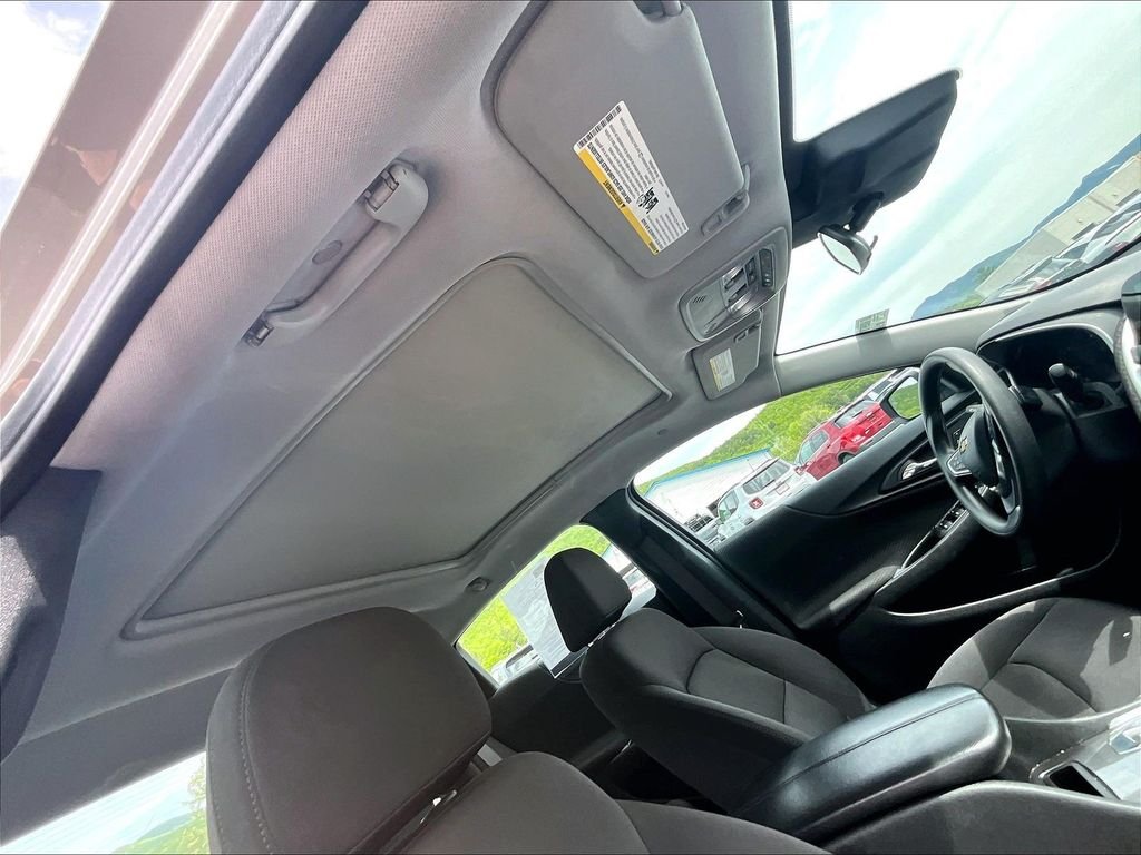 Used 2023 Mineral Gray Metallic Chevrolet  image 22