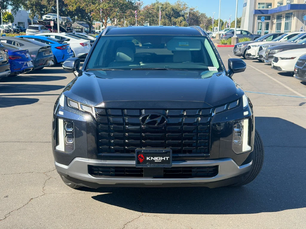 Used 2025 Moonlight Cloud Hyundai SEL image 3
