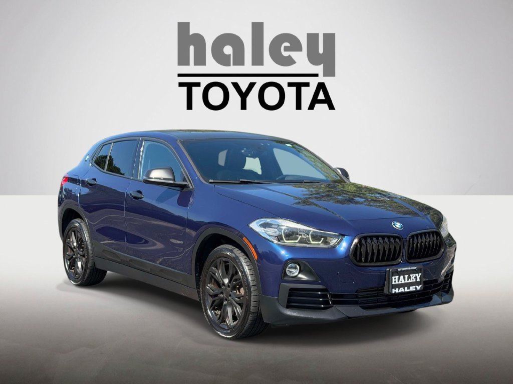 Used 2018 Blue BMW xDrive28i image 1