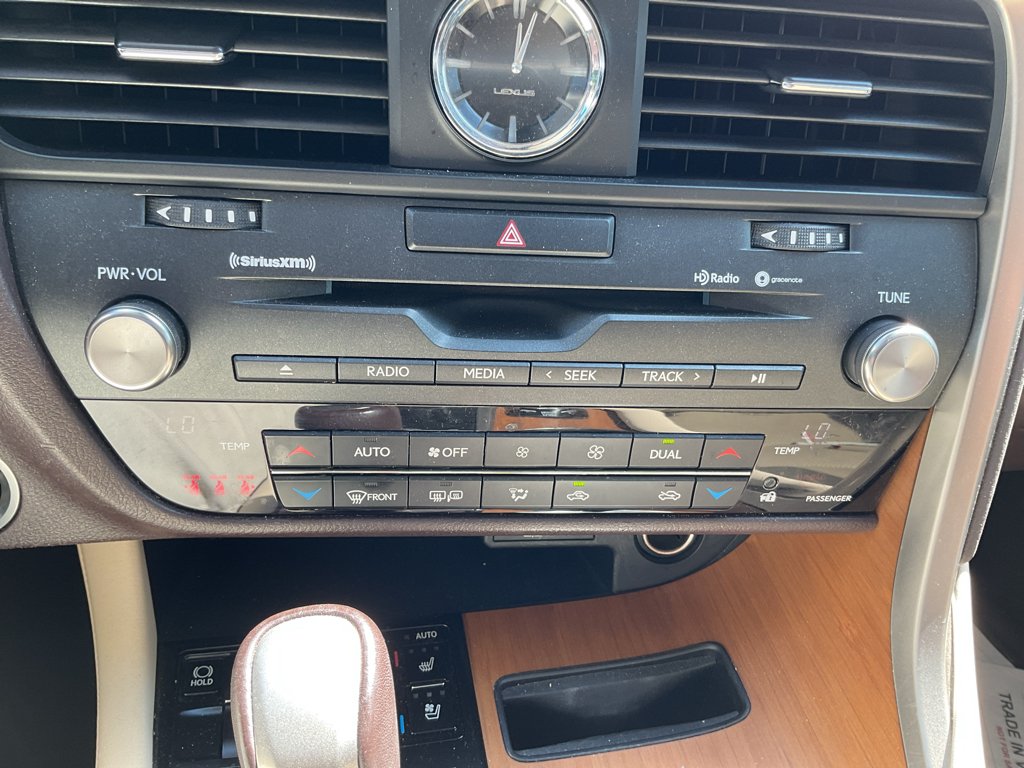 Used 2020 Eminent White Pearl Lexus  image 23