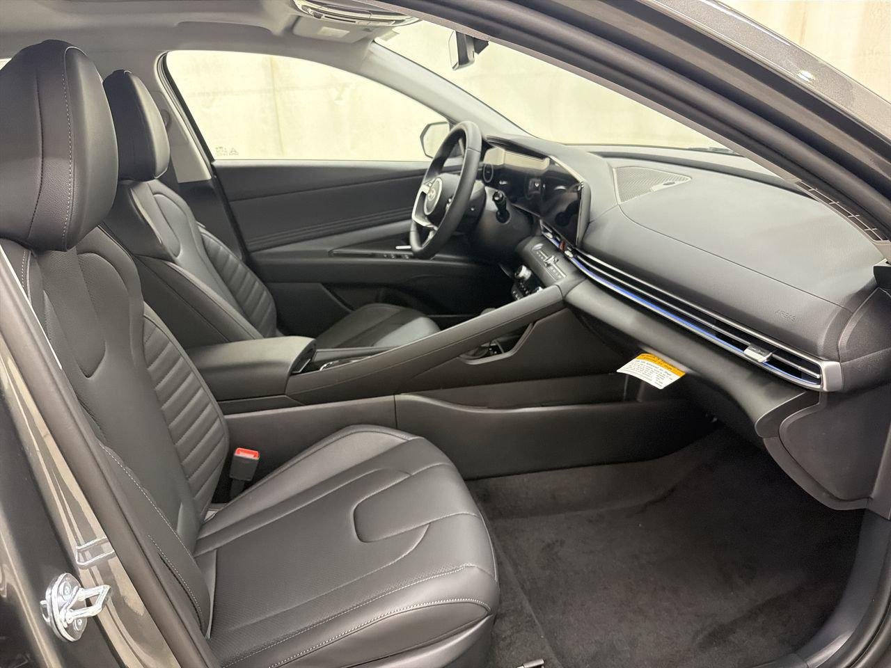 New 2026 Amazon Gray Hyundai Limited image 15