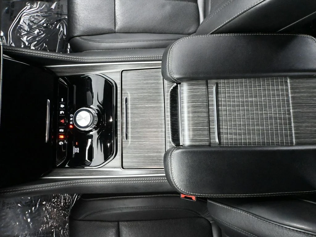 2024 Jeep Wagoneer Series II - Photo 35