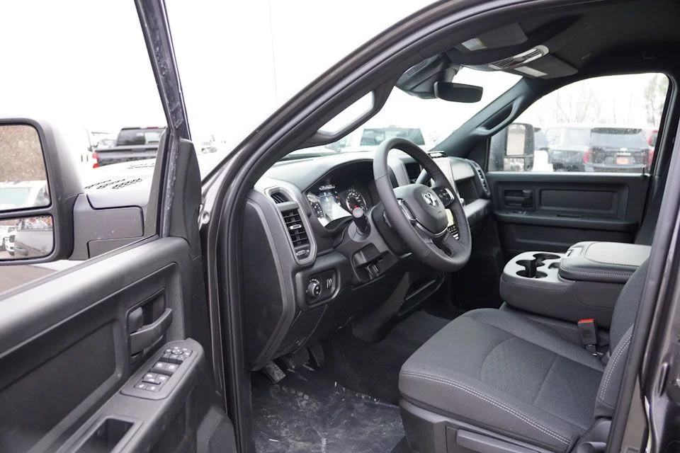 2026 RAM 2500 Tradesman/Black Express - Photo 11