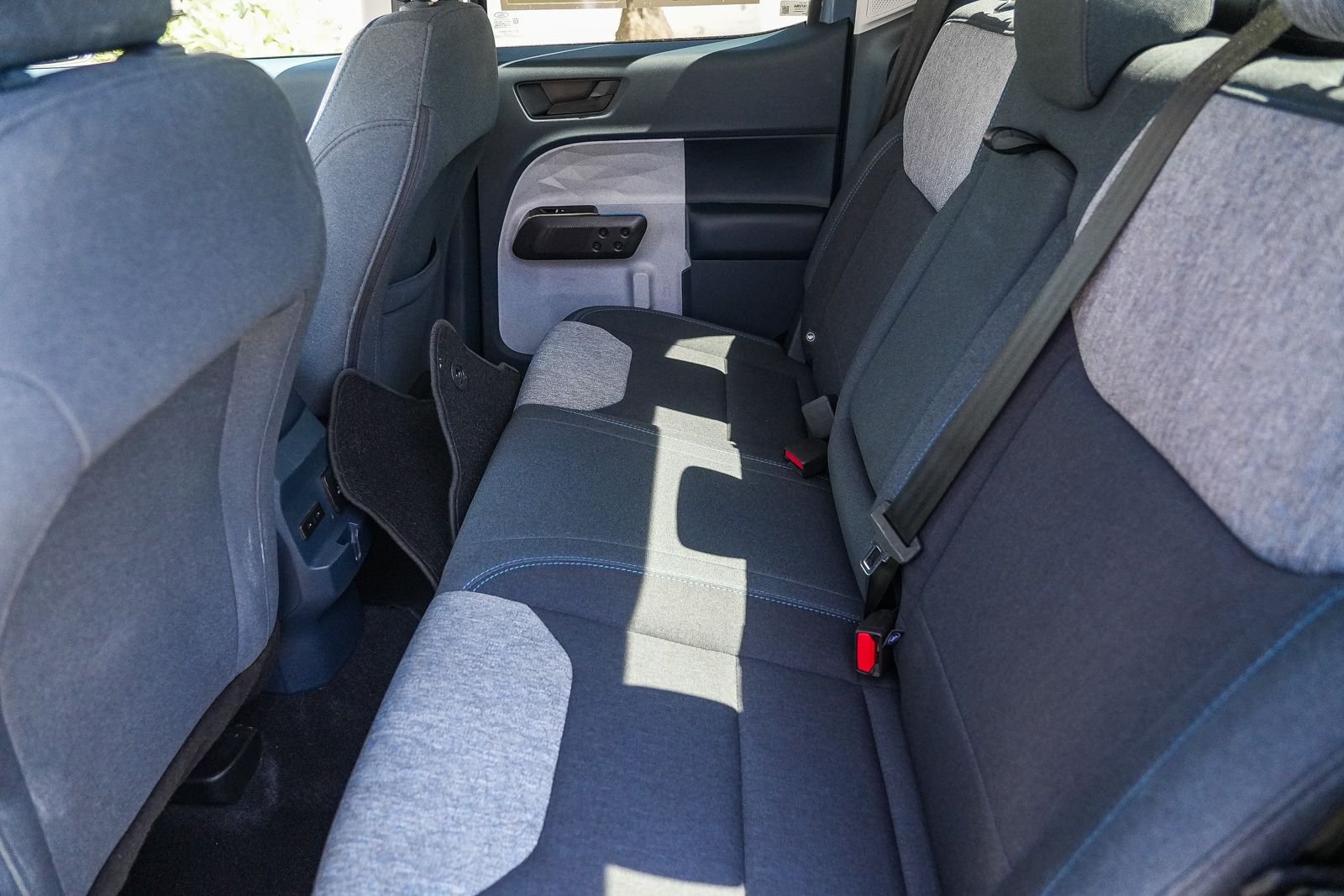 Used 2025 Gray Ford XLT image 18
