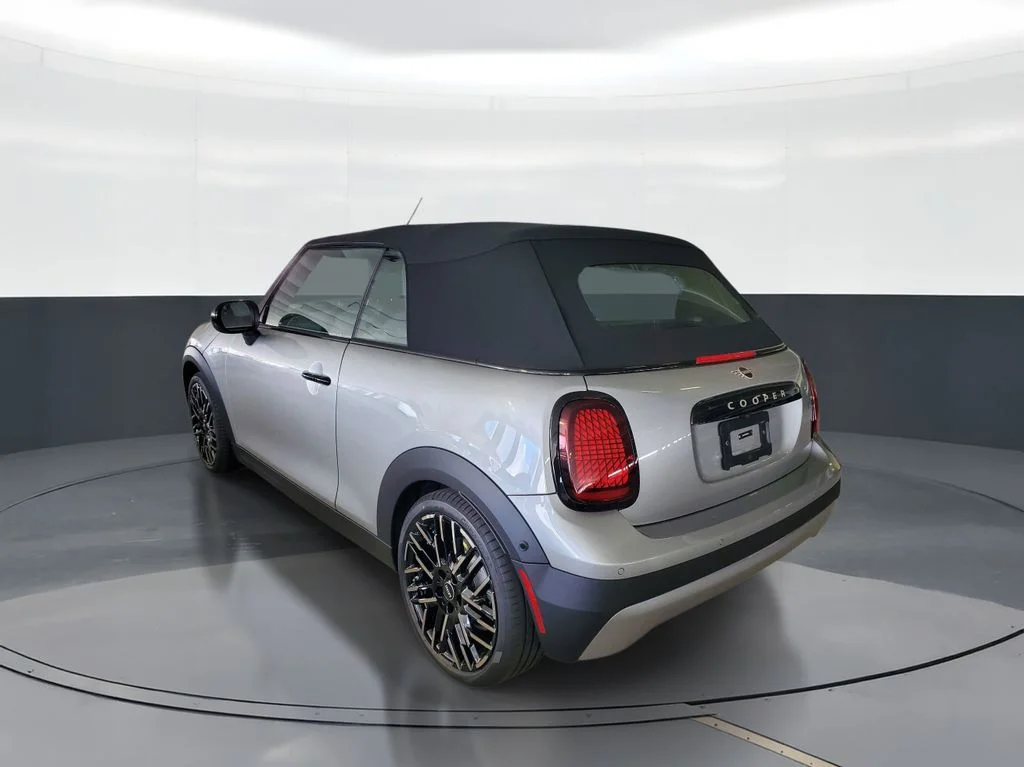 New 2026 Silver MINI  image 4