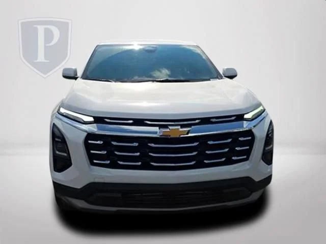 2027 Chevrolet Equinox LT - Photo 12