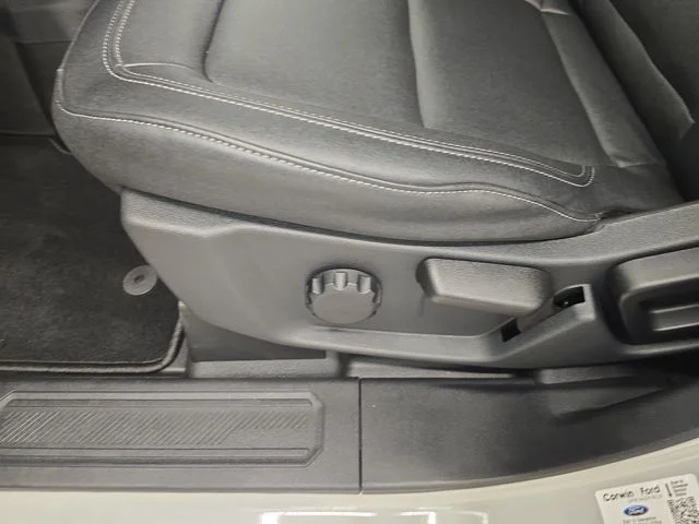 New 2026 Avalanche Gray Ford Badlands® image 41